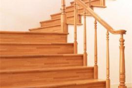 成都别墅装修，楼梯铺贴强化地板注意事项