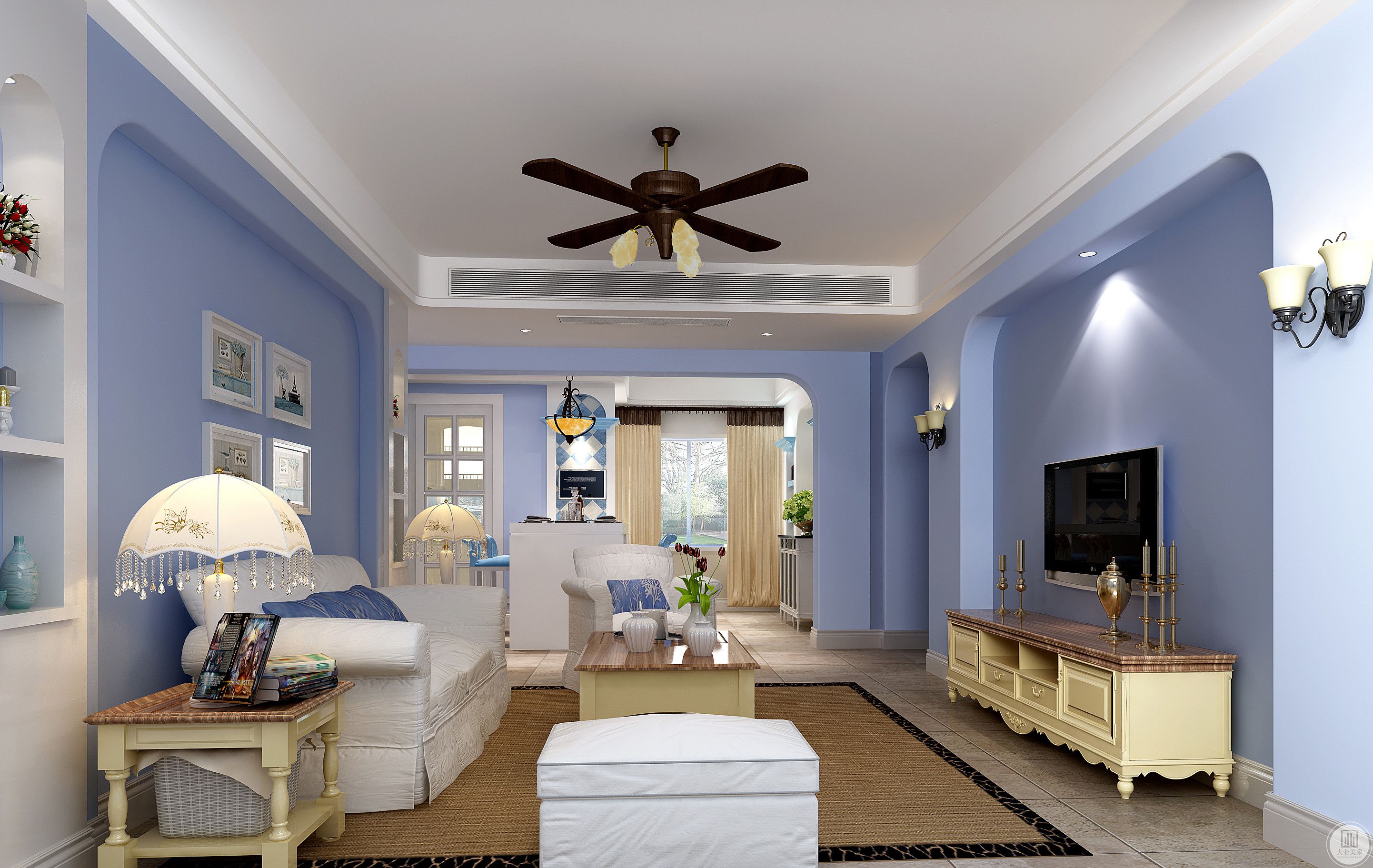 本案客厅以蓝色为主，利用白色作为点缀色，给予人一种清新淡雅的感觉，电视墙和背景墙则做成拱门等元素，瓷砖搭配竹编式地毯，使得整体清新舒适。